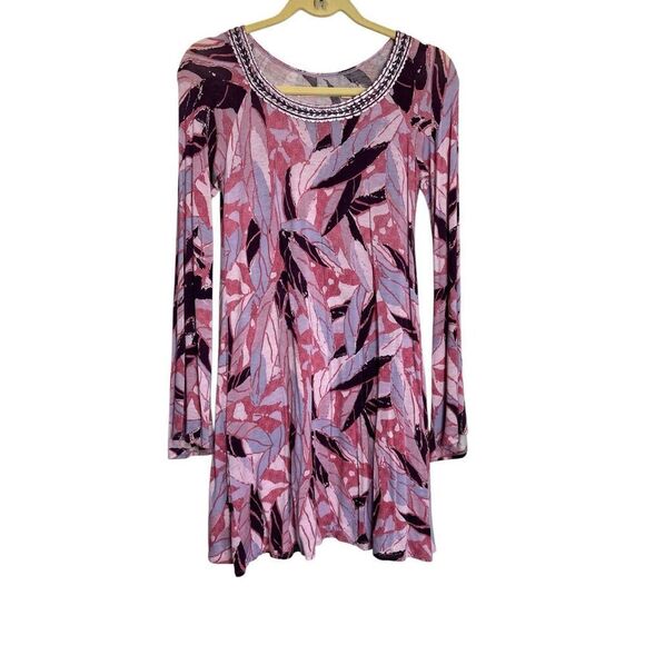 Chelsea & Violet Dress Womens Small Pink Purple Embellished Neck Flare Sleeve - Picture 1 of 11